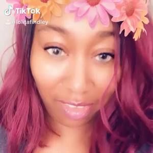 Meet your Posher, Lola